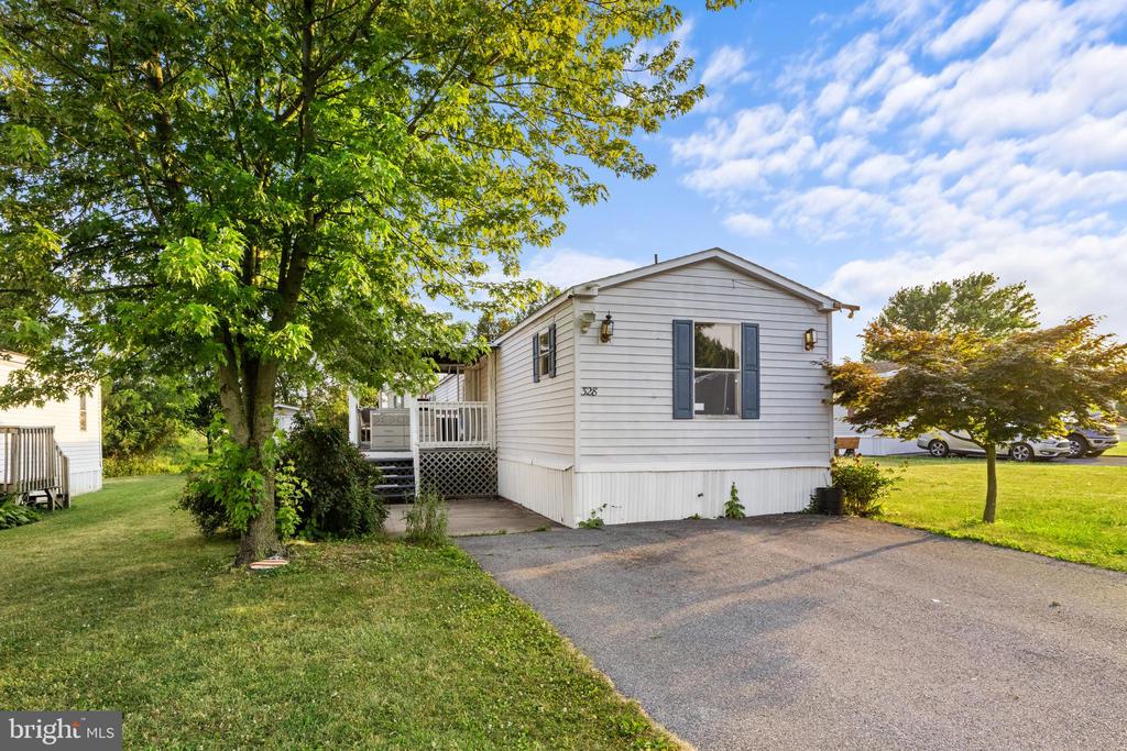 Westwood Dr, York, PA 17404