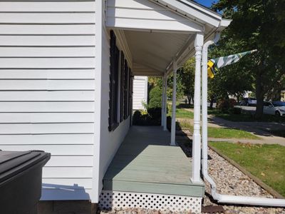 322 S 5th Street, House other with 2 bedrooms, 1 bathrooms and null parking in DELAVAN WI | Image 2