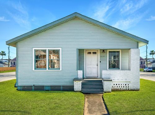 3727 Avenue L, Galveston, TX, 77550-4136 | Card Image