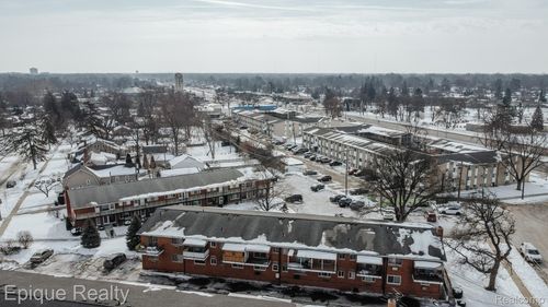 apt-205-2121 Clawson Ave, Royal Oak, MI, 48073-3771 | Card Image