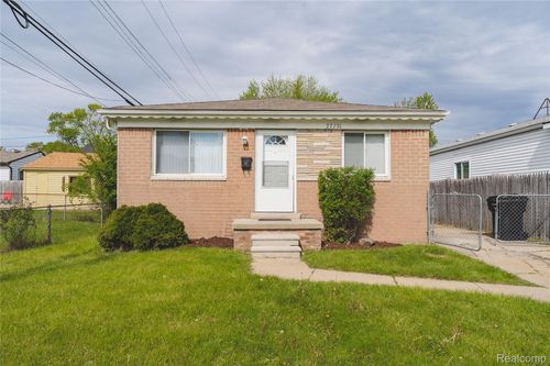 27441 Bohnhoff Street, Roseville, MI, 48066 | Card Image