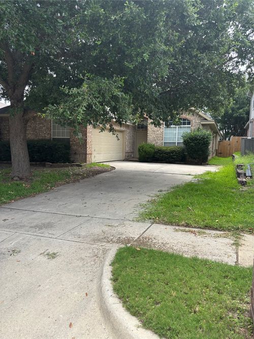 5012 Woodmeadow Dr, Fort Worth, TX, 76135-1825 | Card Image