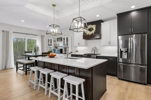 5900 Upper 179th St W, Lakeville, MN, 55044-5088 | Card Image