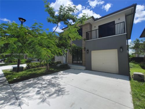 1167 Nw 2nd St, Florida City, FL, 33034-3297 | Card Image