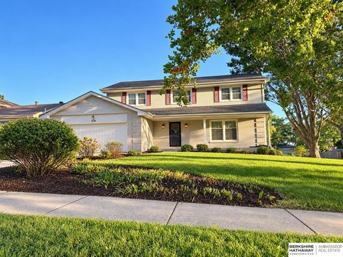 3310 Redwing Drive, Bellevue, NE, 68123 | Card Image
