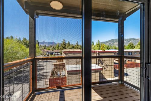 3-302 W Oak Ave, Flagstaff, AZ, 86001-1432 | Card Image
