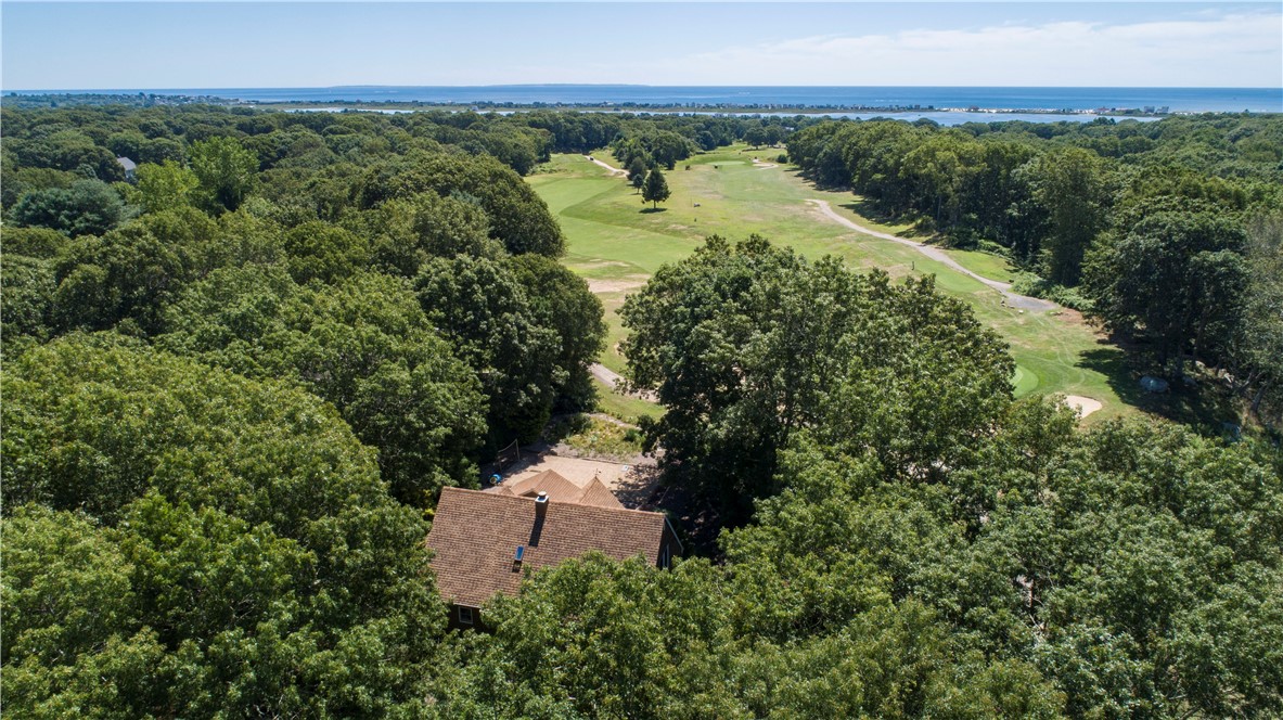 Wicklow Rd, Westerly, RI 02891