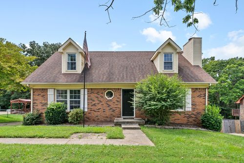 1026 Foxmoor Dr, Clarksville, TN, 37042-5463 | Card Image