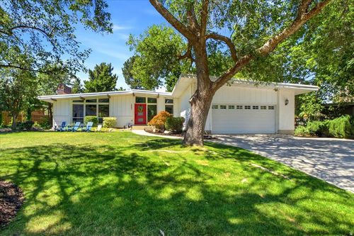 2882 E Etienne Way, Sandy, UT, 84093-1115 | Card Image