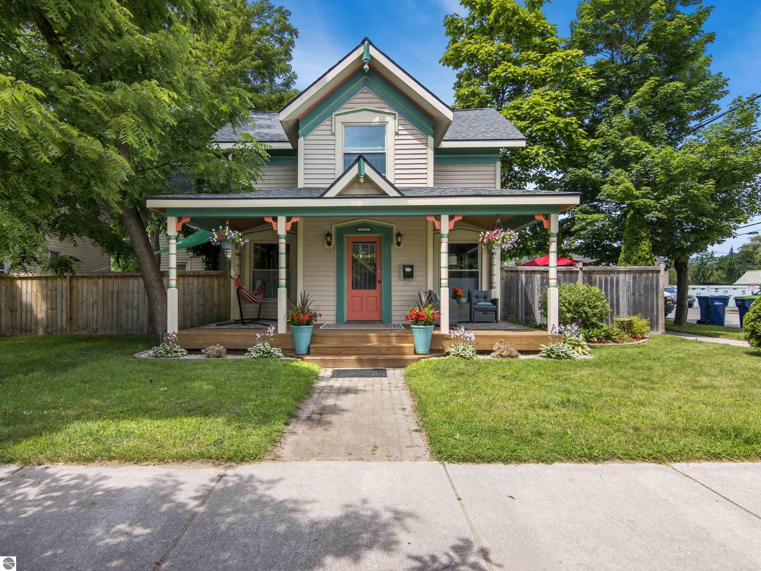 7th St, Traverse City, MI 49684