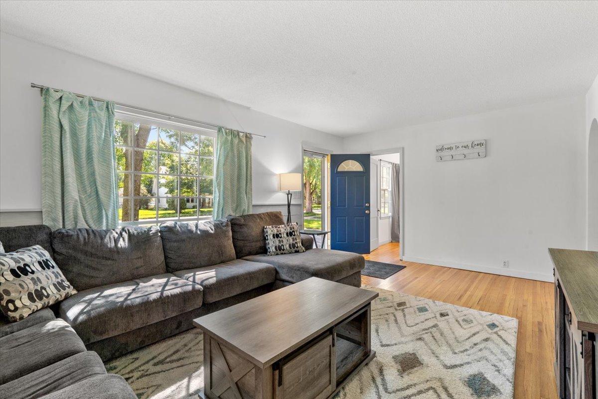 Cedar St, Alexandria, MN 56308