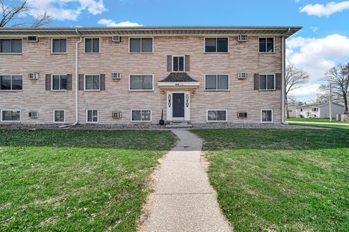 1623 Portage Ave, Chesterton, IN, 46304-2745 | Card Image