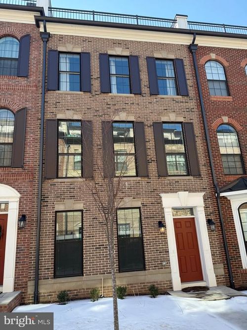 620 Leigh Way, OXON HILL, MD, 20745-1248 | Card Image