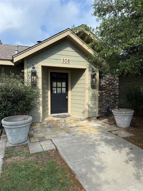 308 Indian Shr, Livingston, TX, 77351-1137 | Card Image