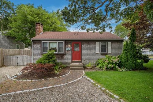 59 Swan Lake Rd, West Yarmouth, MA, 02673-3761 | Card Image