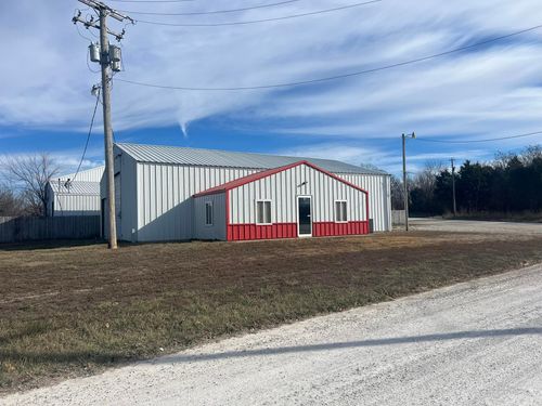 3 Petunia Drive, Louisburg, MO, 65685 | Card Image