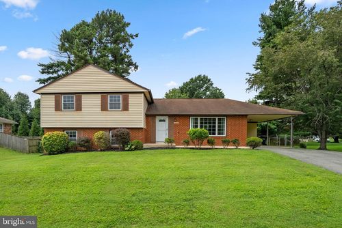 18724 Bloomfield Rd, OLNEY, MD, 20832-1308 | Card Image