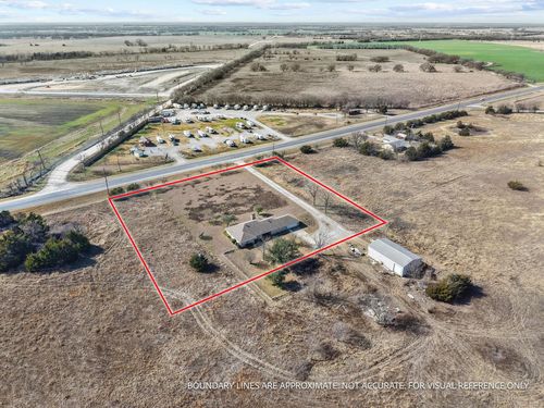 10492 Us Highway 69, Trenton, TX, 75490 | Card Image