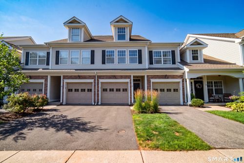 86 Park Place Cir, West Hartford, CT, 06110-1426 | Card Image