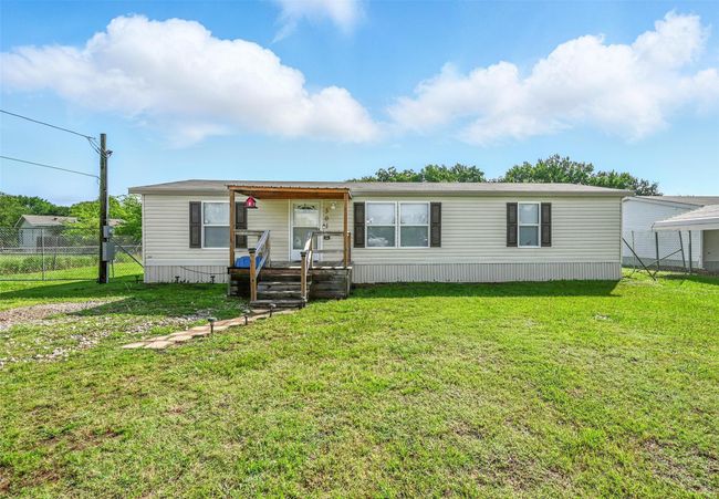 View of front of property featuring covered porch | Image 6