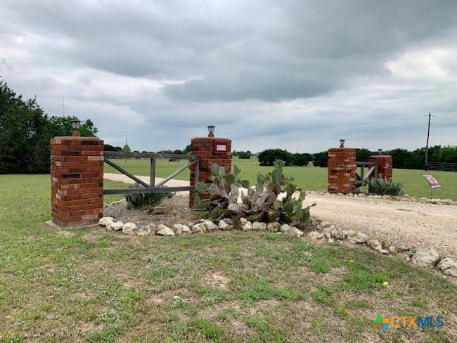 655 Hwy 236, Home with 3 bedrooms, 2 bathrooms and null parking in Moody TX | Image 35