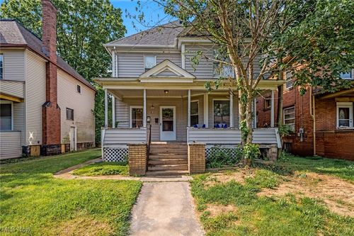 832 Wellman Ave Se, Massillon, OH, 44646-6811 | Card Image