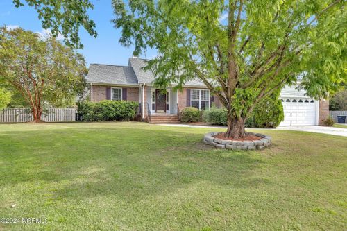 215 Lansing Court, Jacksonville, NC, 28540 | Card Image