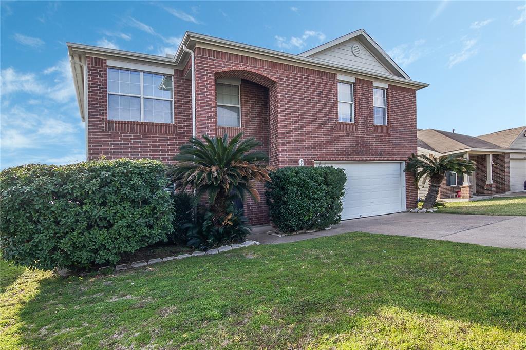 Ginger Park Dr, Baytown, TX 77521