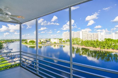 apt-704-400 Diplomat Pkwy, Hallandale Beach, FL, 33009-3732 | Card Image