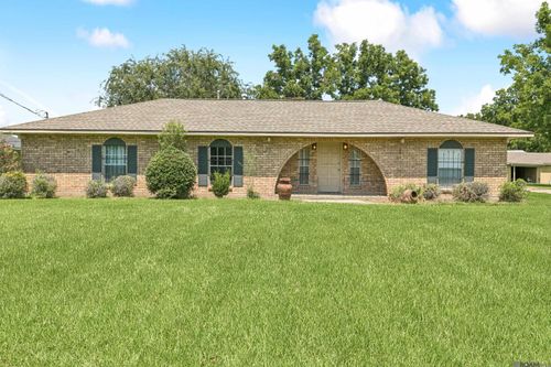 2924 Nicholas St, Port Allen, LA, 70767-4031 | Card Image