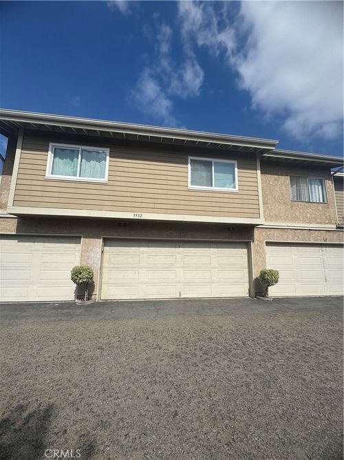 apt-202-3932 W 5th St, Santa Ana, CA, 92703-6211 | Card Image