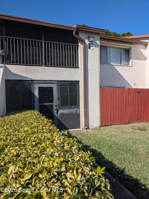 653 Ridge Club Dr, Melbourne, FL, 32934-7307 | Card Image