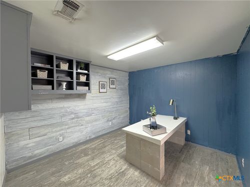 ste-g-786 S Castell Ave, New Braunfels, TX, 78130-7667 | Card Image