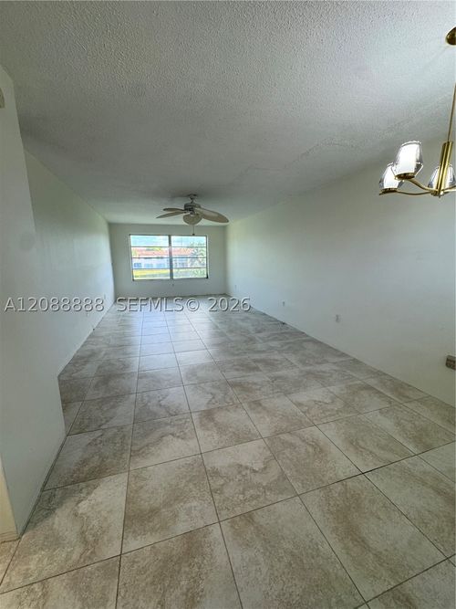 213-c-2940 Ne 203rd St, Aventura, FL, 33180-4107 | Card Image