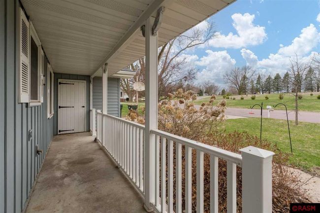 829 Church St, House other with 4 bedrooms, 2 bathrooms and null parking in Saint Peter MN | Image 4