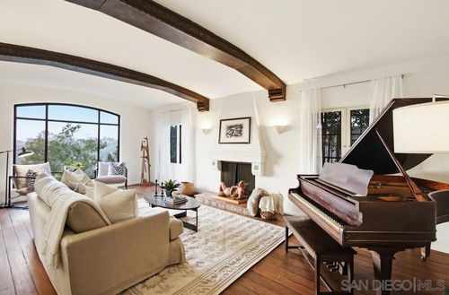 2854 Albatross St, San Diego, CA, 92103-6102 | Card Image