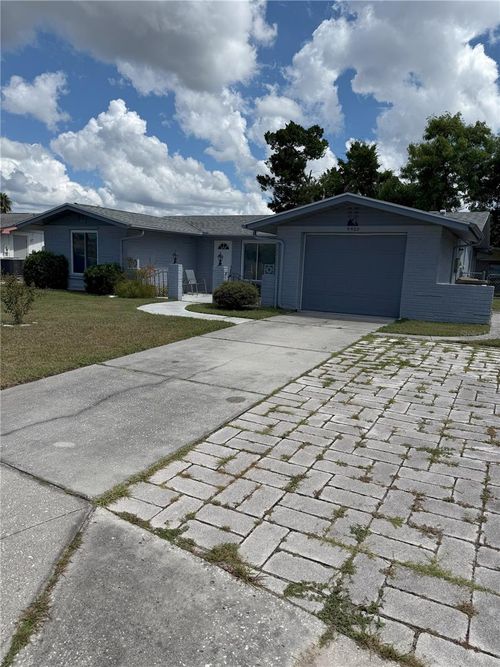 9406 Gableton Ln, PORT RICHEY, FL, 34668-3908 | Card Image