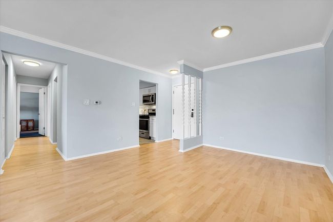 UNIT-114 - 3350 N Carriageway Dr, Condo with 2 bedrooms, 2 bathrooms and 1 parking in Arlington Heights IL | Image 7