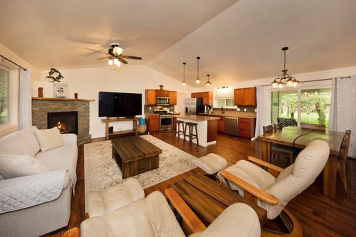 19-3150 Mamaki Ln, VOLCANO, HI, 96785 | Card Image