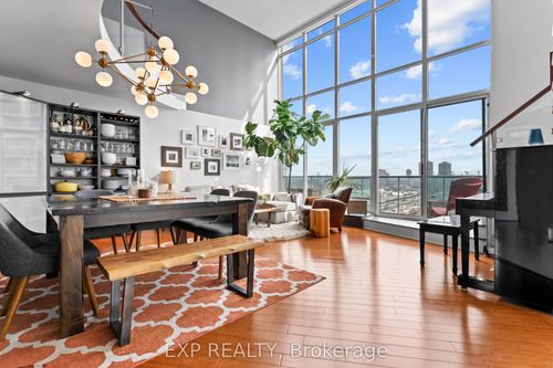 828-250 Manitoba Street, Etobicoke, ON, M8Y4G8 | Card Image