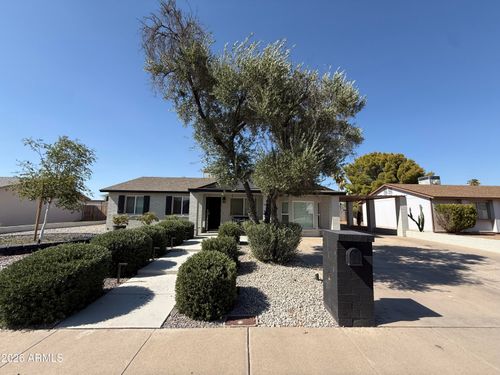 2116 E Marconi Ave, Phoenix, AZ, 85022-3449 | Card Image