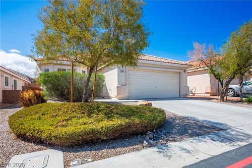 6075 Dover Dove Ct, North Las Vegas, NV, 89081-6580 | Card Image