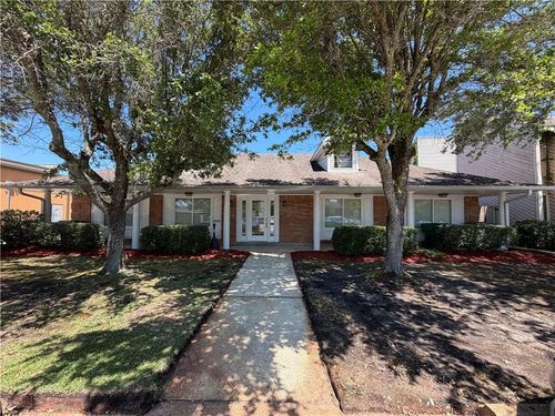 1322 Corporate Square Dr, Slidell, LA, 70458-3153 | Card Image