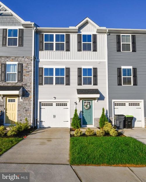 7230 Potomac Ter, Ruther Glen, VA, 22546-2452 | Card Image