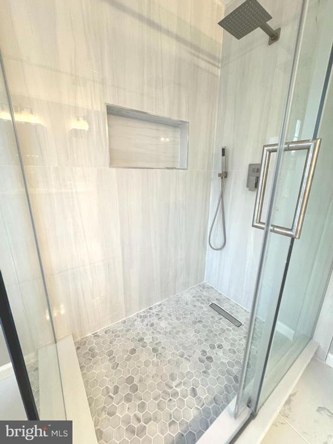 43346 Earls Ct, House other with 5 bedrooms, 5 bathrooms and null parking in ASHBURN VA | Image 23