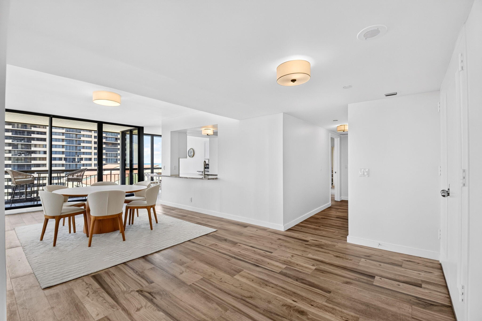 Residential Lease in Singer Island 3