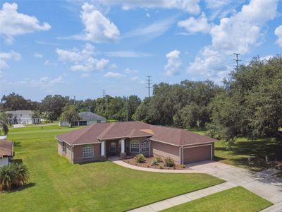 6943 Stephens Path, House other with 3 bedrooms, 2 bathrooms and null parking in Zephyrhills FL | Image 3