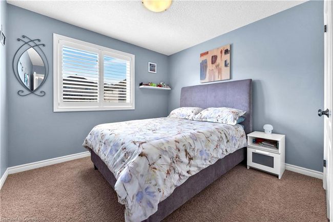572 Altheim Cres, House other with 3 bedrooms, 4 bathrooms and 4 parking in Waterloo ON | Image 21