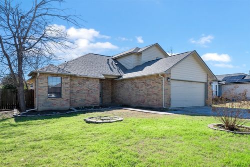 2109 Boxwood Path, Round Rock, TX, 78664-7729 | Card Image