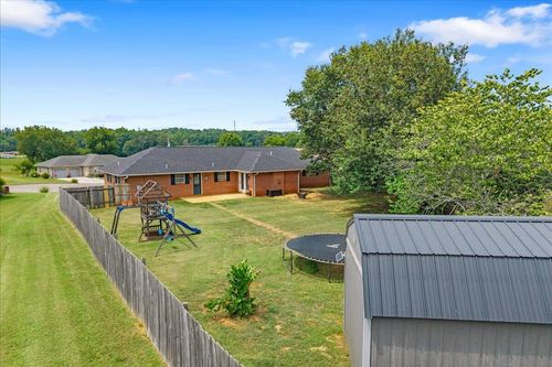 1217 Cedar Ln, Etowah, TN, 37331-1836 | Card Image